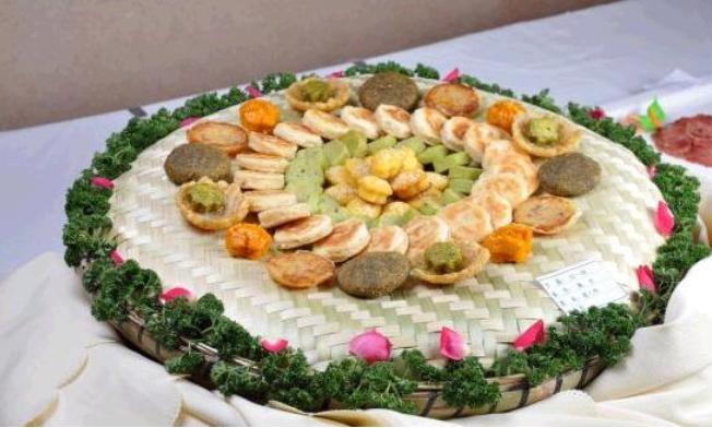 data-id="gnwwz186oj">昆明滇八件即"双塔牌"滇八件,是昆明市向阳糕点