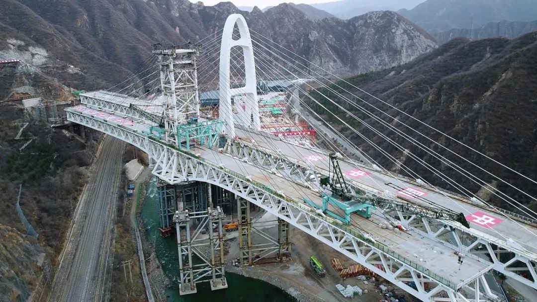  p data-id="twt5flxmwerm">安家庄特大桥位于北京市门头沟区王平镇