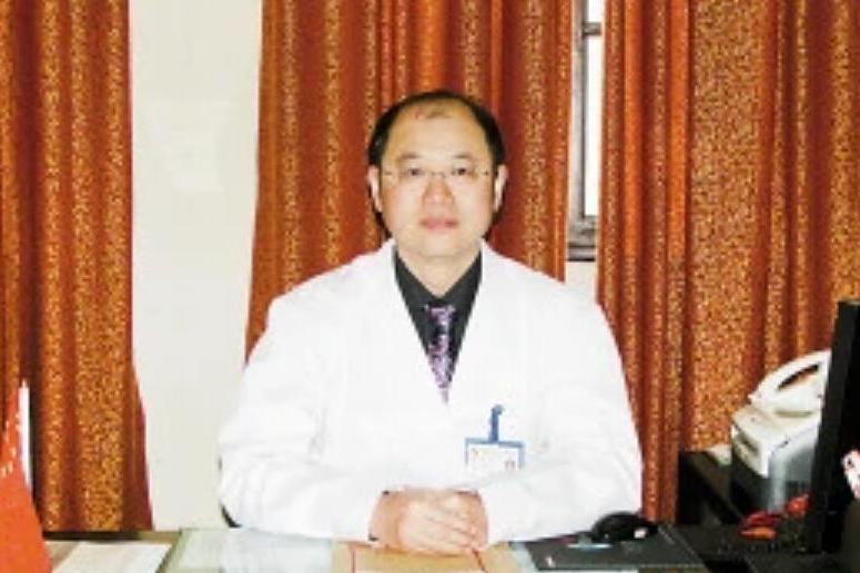 戴伟杰
