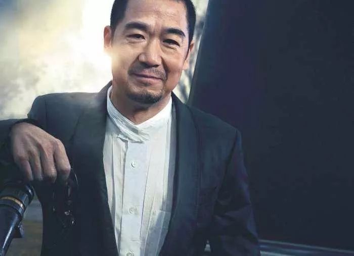 最近被扒出救人立功的张国立，演过的各种戏，才更值得吹_百科TA说