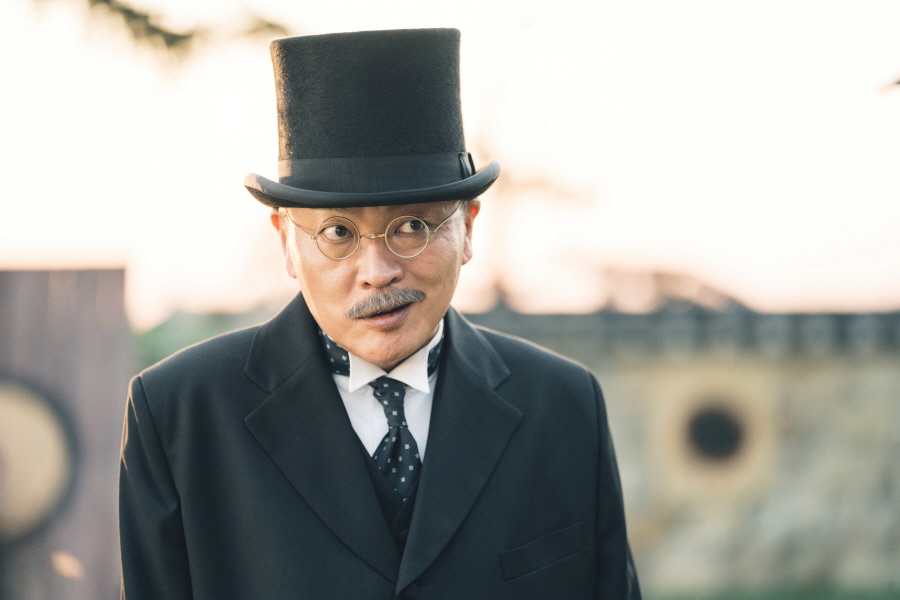 data-lemmaid="21503877">阳光先生 /a>》中的角色,由演员 a target="