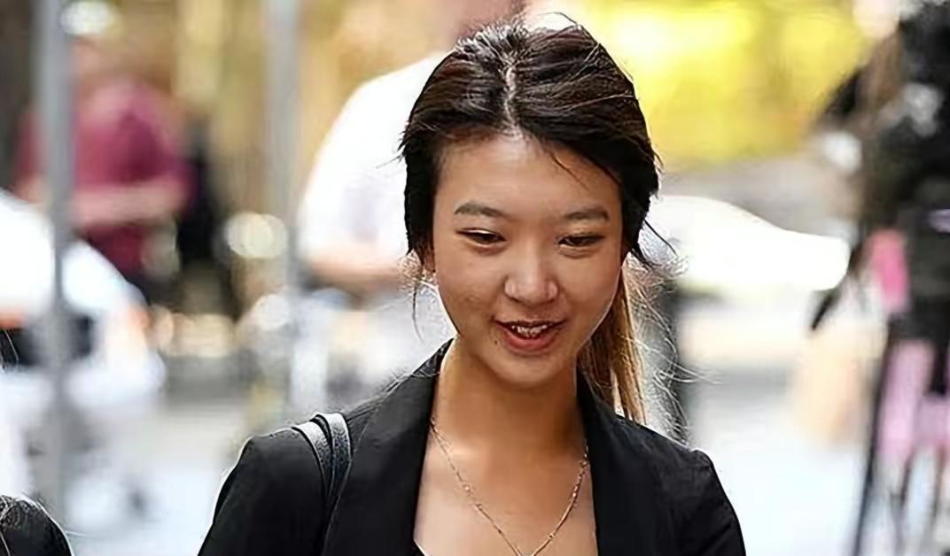 13年前澳洲华裔一家惨遭灭门，15岁女儿被凶手收养，后来咋样了？_百科TA说