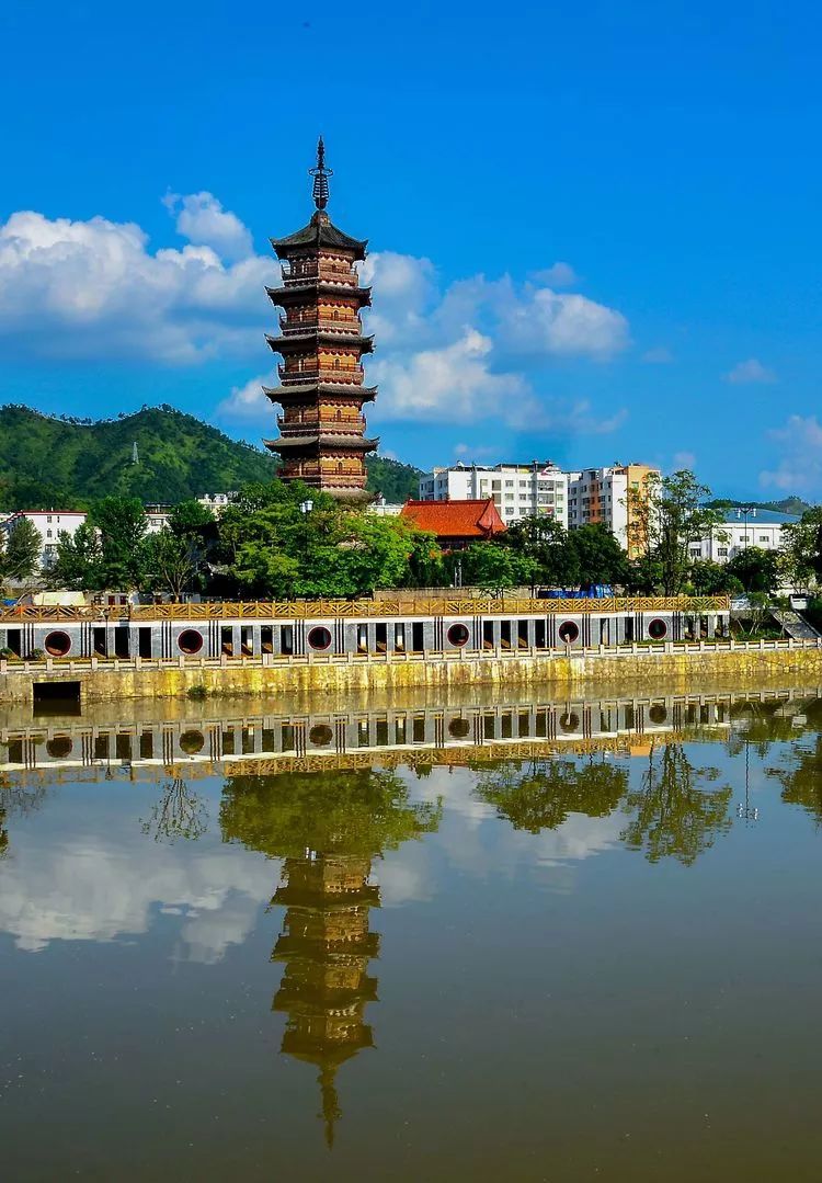 ">江西省 /a> a target="_blank" href="/item/赣州市/1688863" data