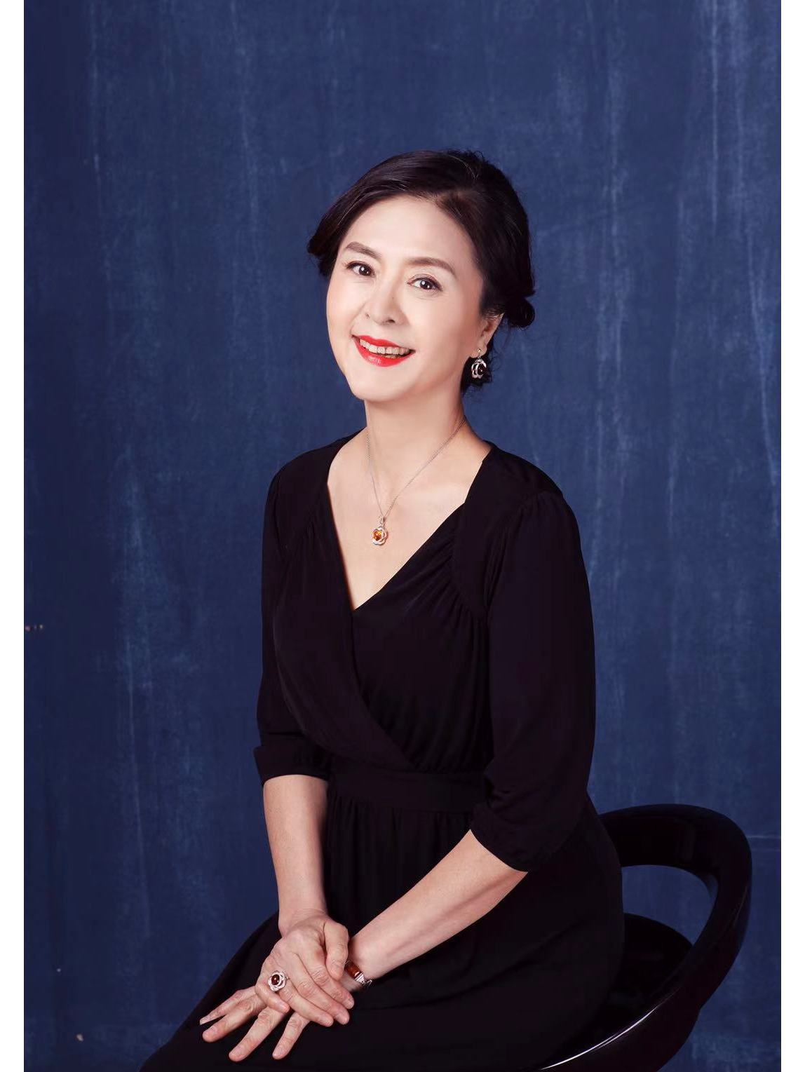 id="gnwqfk74tw">周玲,出生于内蒙古巴盟,中国国家话剧院一级演员 aa