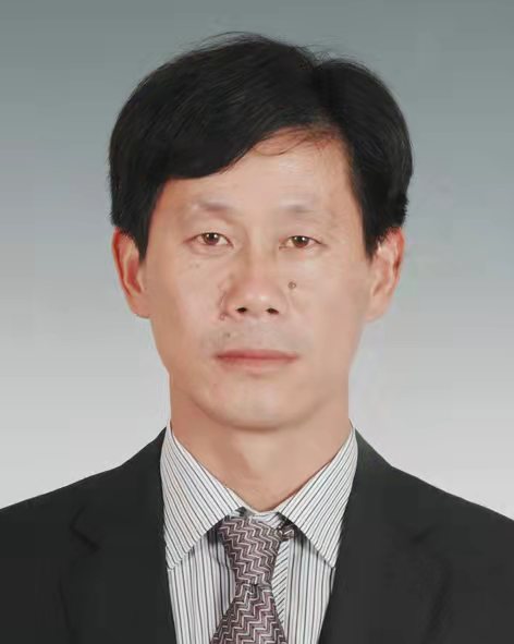 学历硕士,现任安徽省宿州市萧县永堌镇党委副书记,镇长