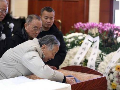 朱令（清华大学投毒案受害者）_百度百科
