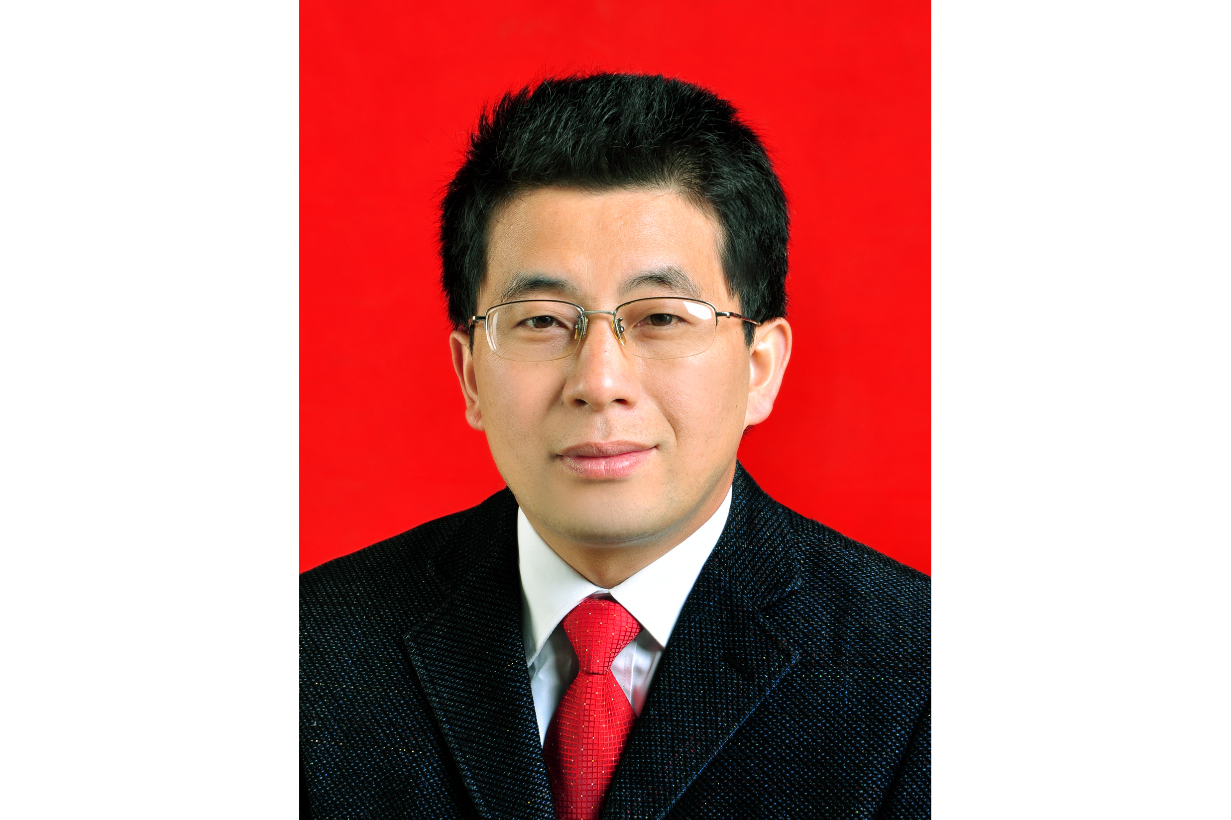 李伟