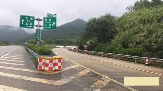 梅龙高速公路