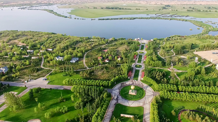 七星湖沙漠生态旅游区