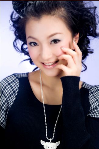  p data-id="gnx5erxo91">李秋歌( a target=