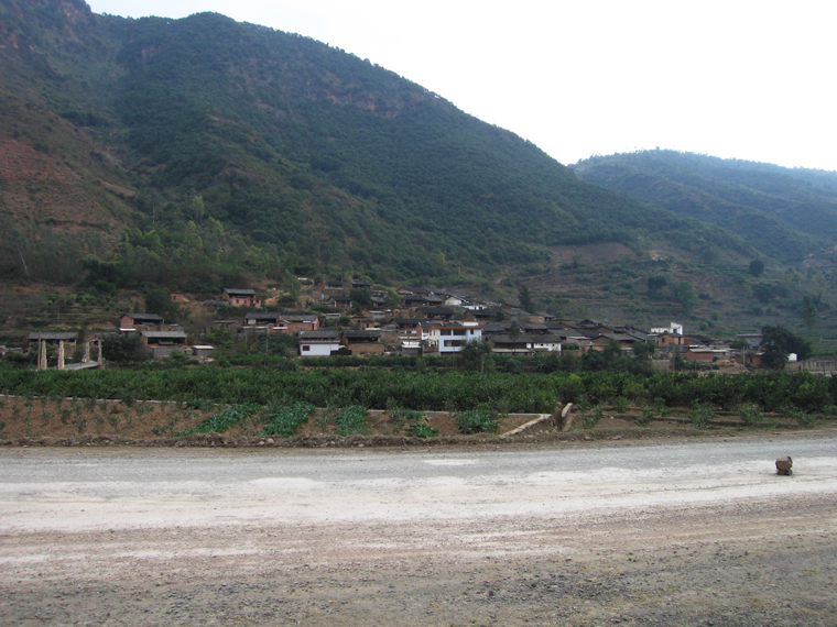  p>二亩地村隶属于云南省玉溪市华宁县华溪镇独家村 a target="_blank