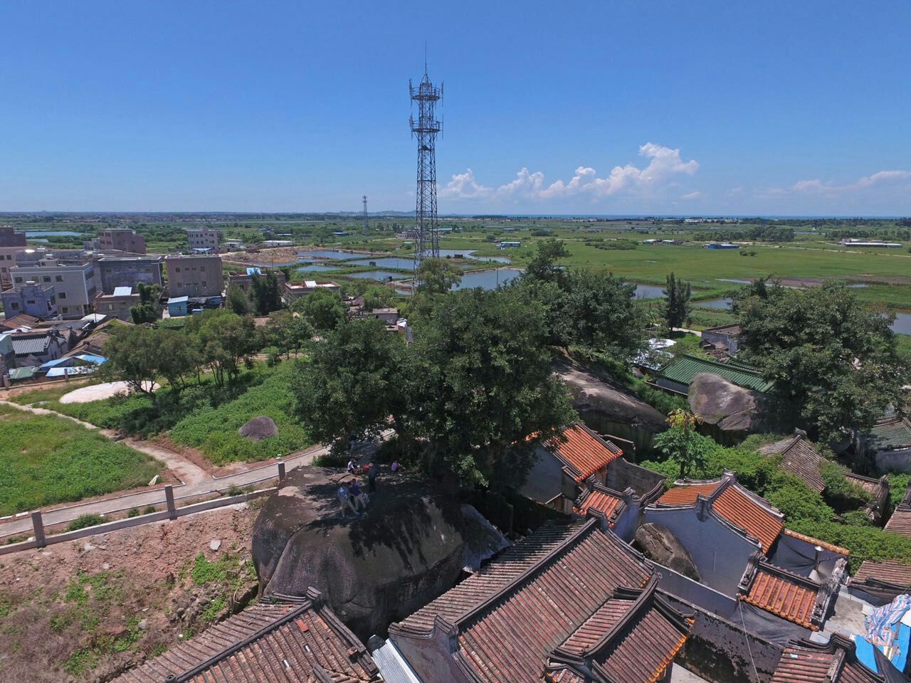 id="8486757">潮汕文化 /a>盛行,位于广东省汕尾市陆丰市甲西镇西南部