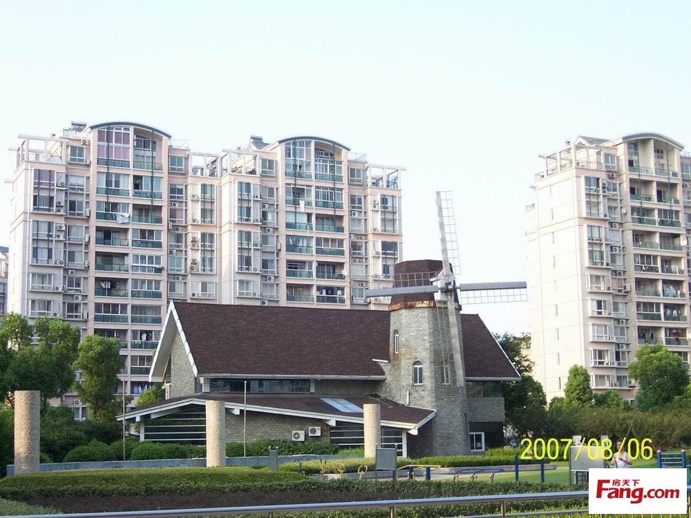  p>欧风花都由上海农工商房地产(集团)有限公司开发建设,获全国人居