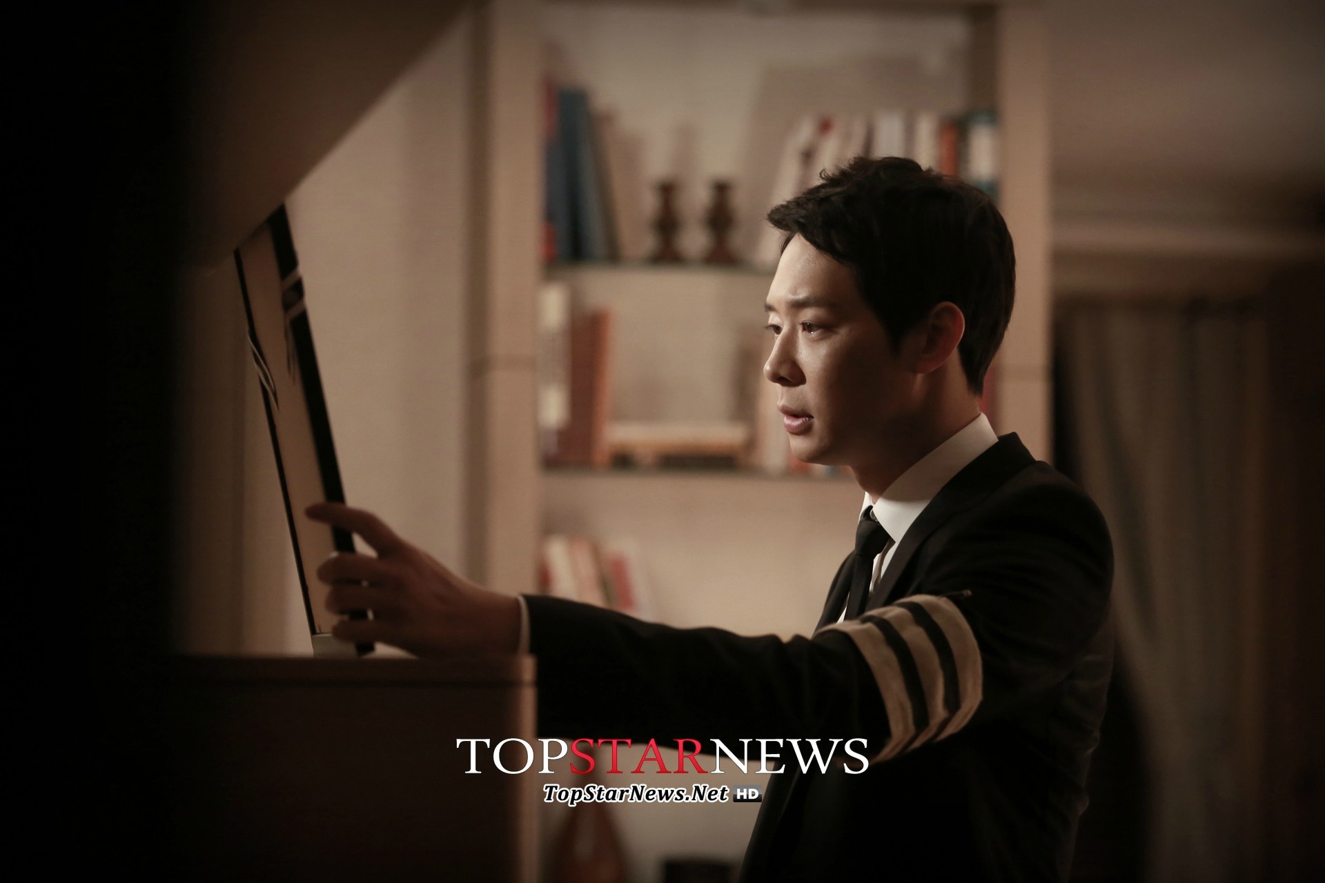 >编剧, a>申景秀 /a>执导, a href="#" data-lemmaid="769232">朴有天