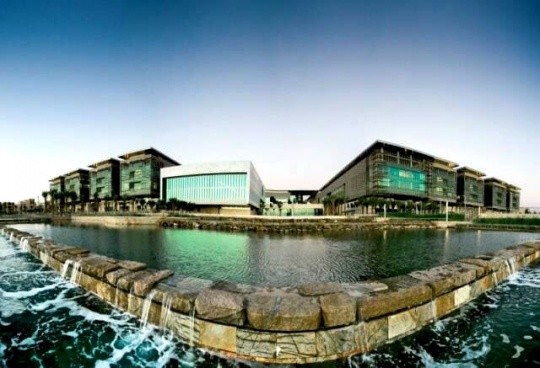 a>大学(king saud university)是沙特阿拉伯最高学府,又称利雅得大 