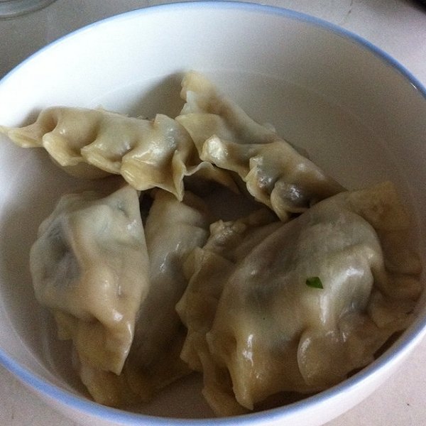 韭菜香菇肉馅水饺