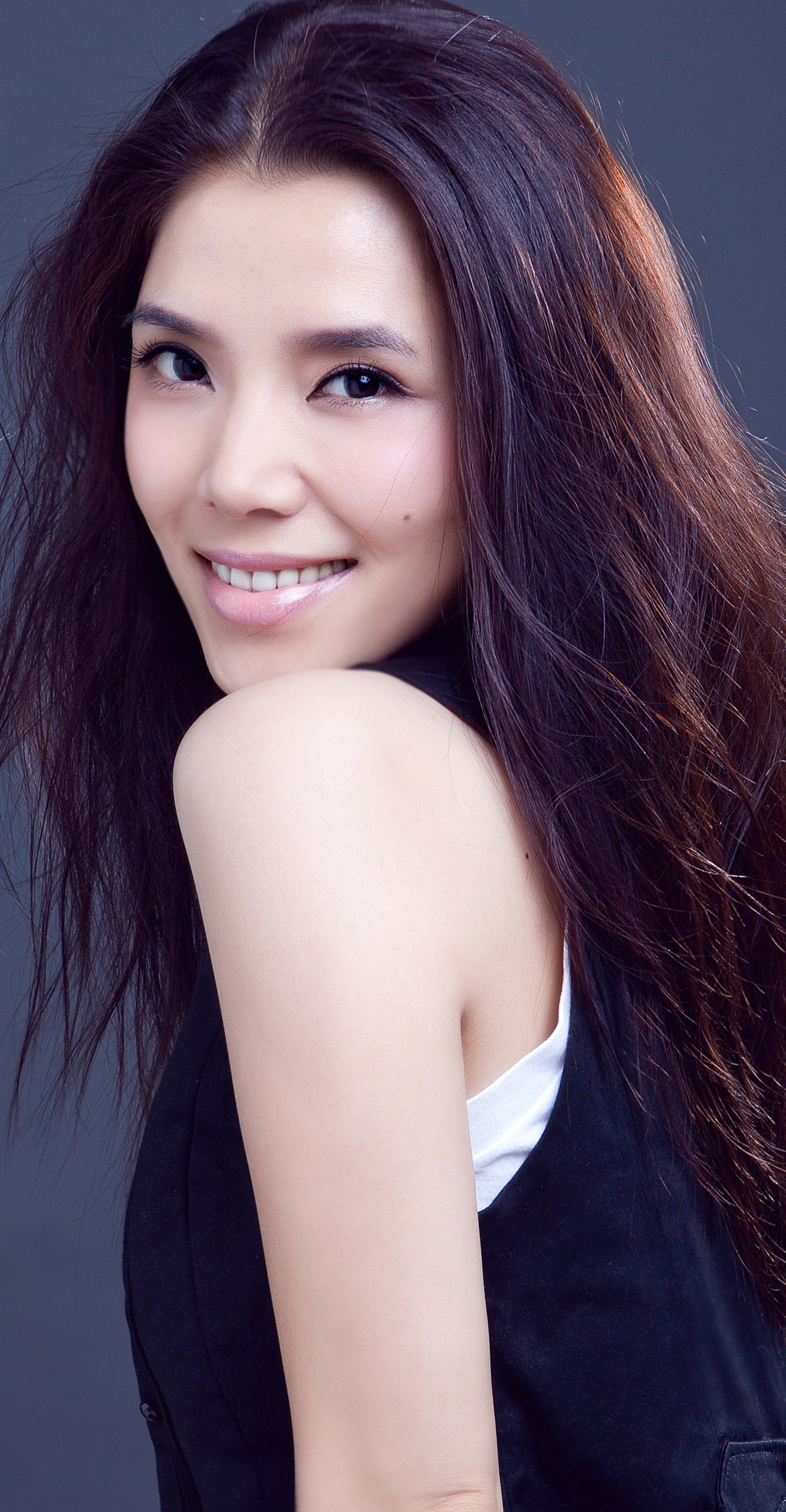 teoh0xg">李佳璇,1977年10月3日出生于安徽省合肥市,中国内地女演员