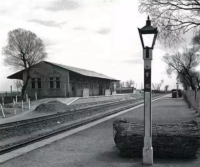  p data-id="gnx6y82a2n">官桥站(guanqiaorailway station),位于中国