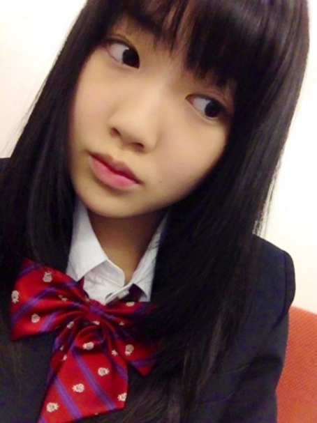  p>椎名桃子,1997年8月6日出生于东京,charmkids事务所所属女写真偶像