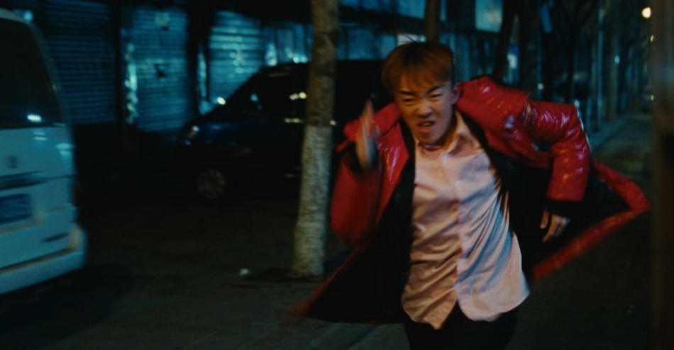  p>《跟踪孔令学》是由中国电影集团公司出品的黑色幽默喜剧电影,由 a