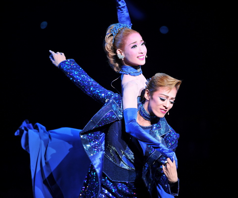 ">兰寿 とむ,原 a target="_blank" href="/item/宝冢歌剧团/4171193"