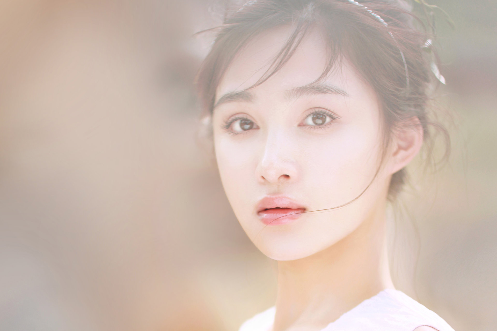  p>孙嘉璐,1996年9月19日出生于山东省烟台市,中国内地女演员,毕业于 