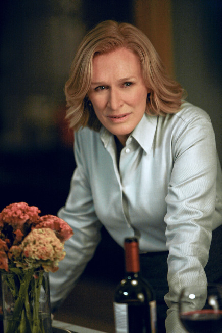  p>格伦·克洛斯 i>(glenn close) /i>,1947年3月19日出生于美国