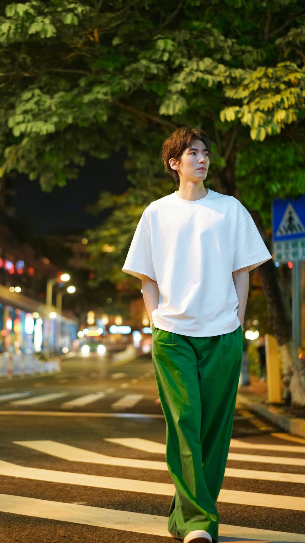  p data-id="gnbl2f93n6">孙一杰,原名孙剑飞,1992年1月24日出生于