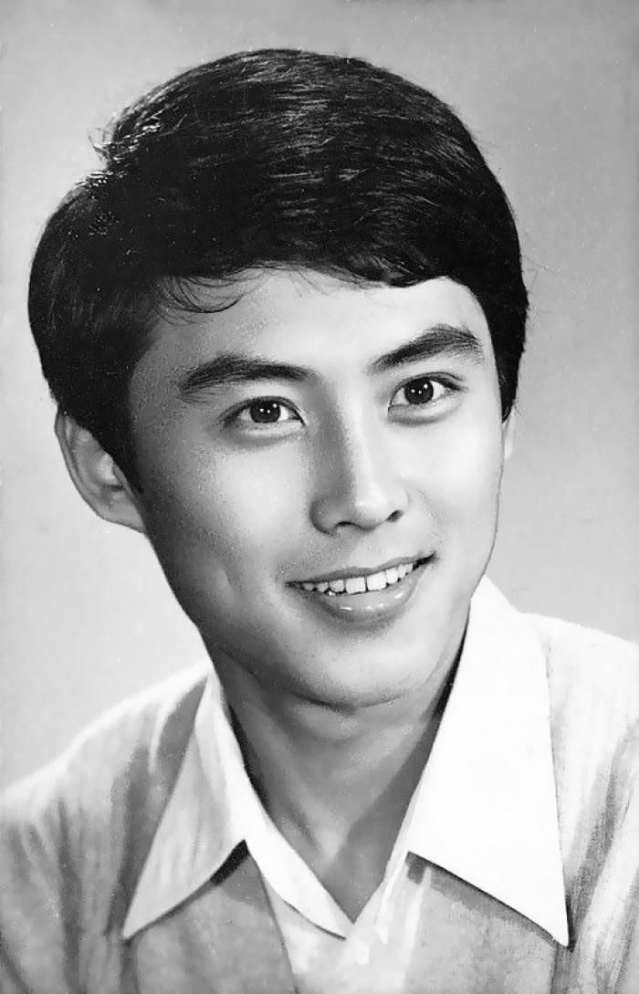 data-lemmaid="1736818">上海戏剧学院 /a>,中国内地男演员