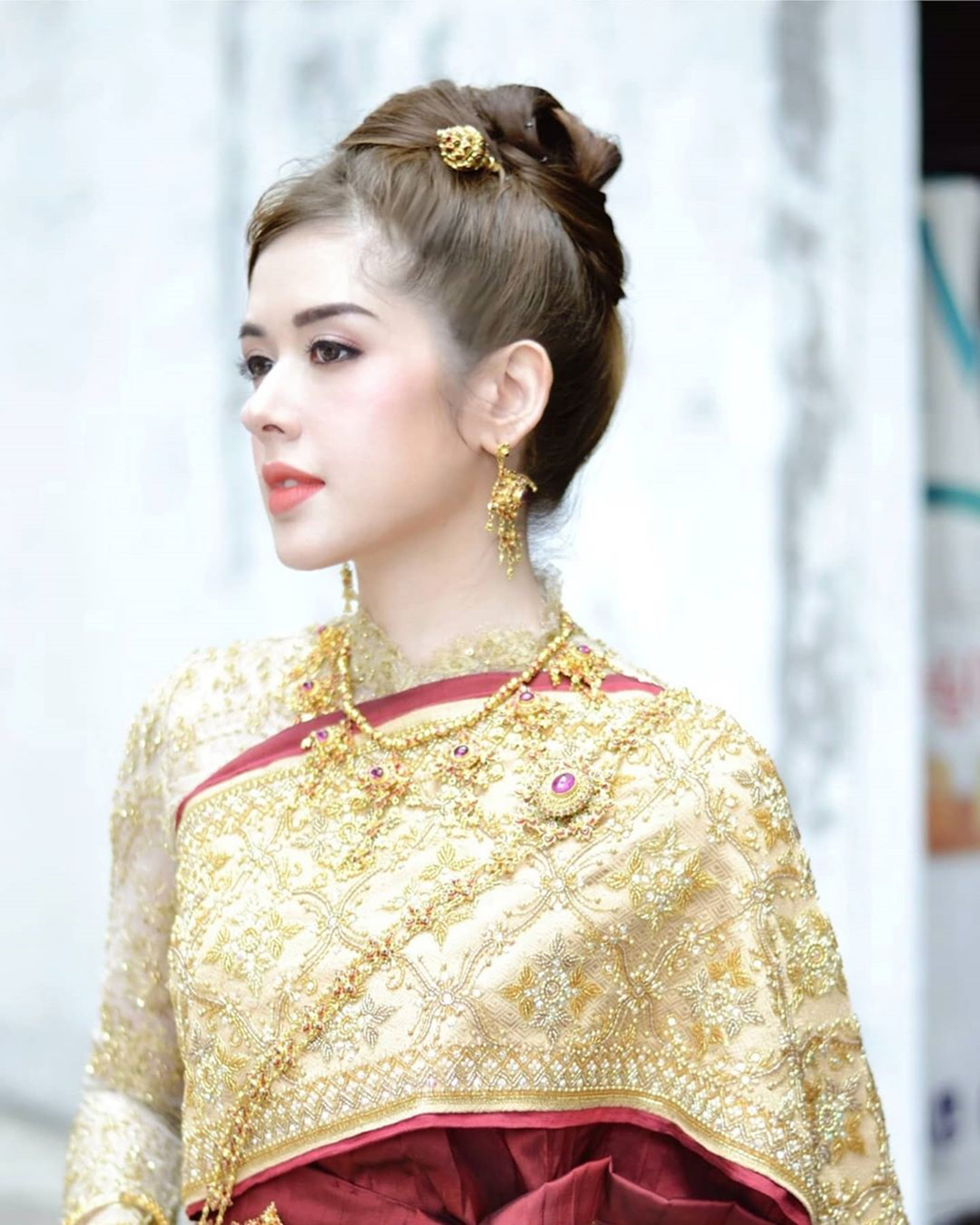 1992年5月24日出生于 a target="_blank" href="/item/泰国/202552"