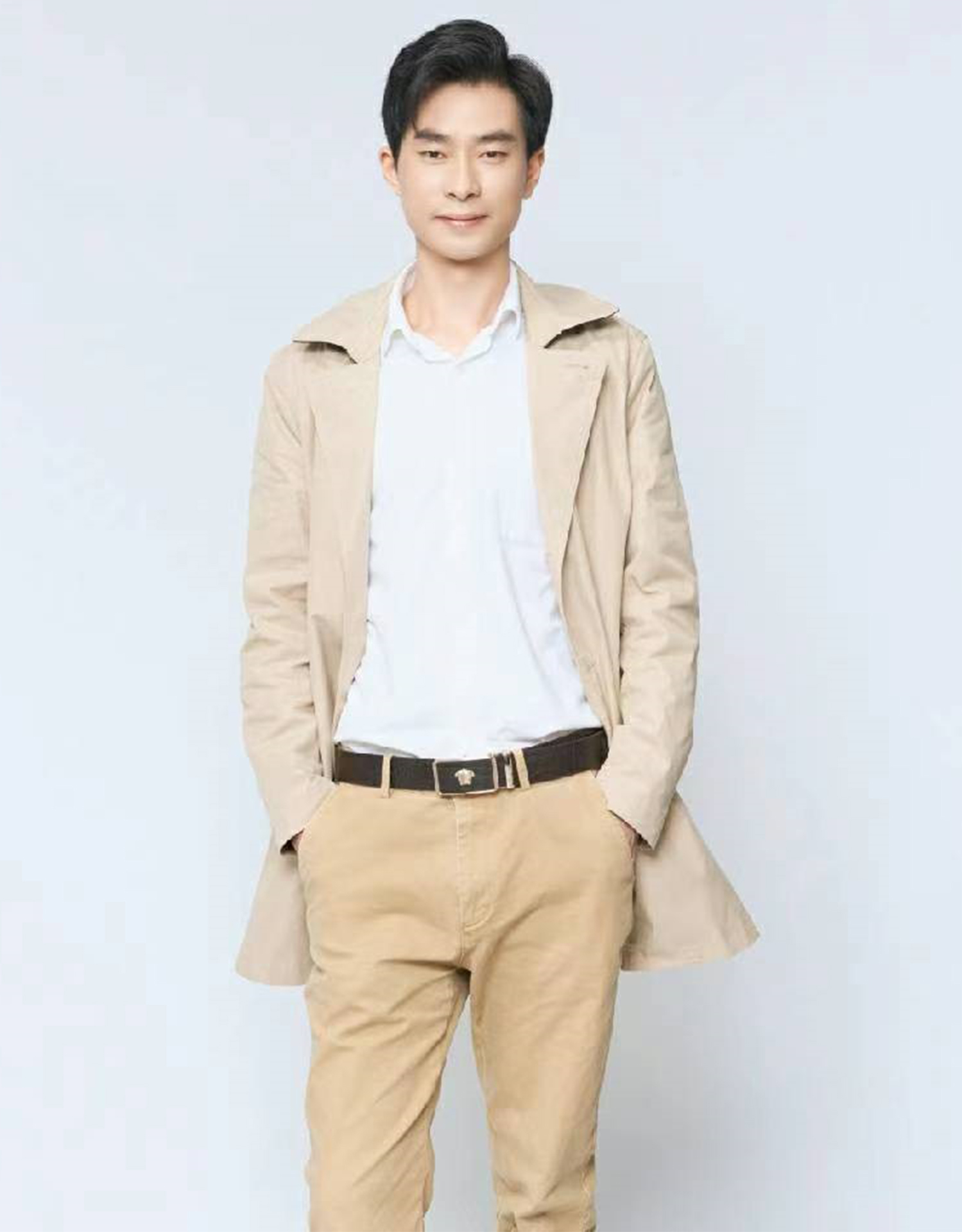  p data-id="tpud92uscvya">王伟,演员,代表作品:电影《泪眼无痕》.