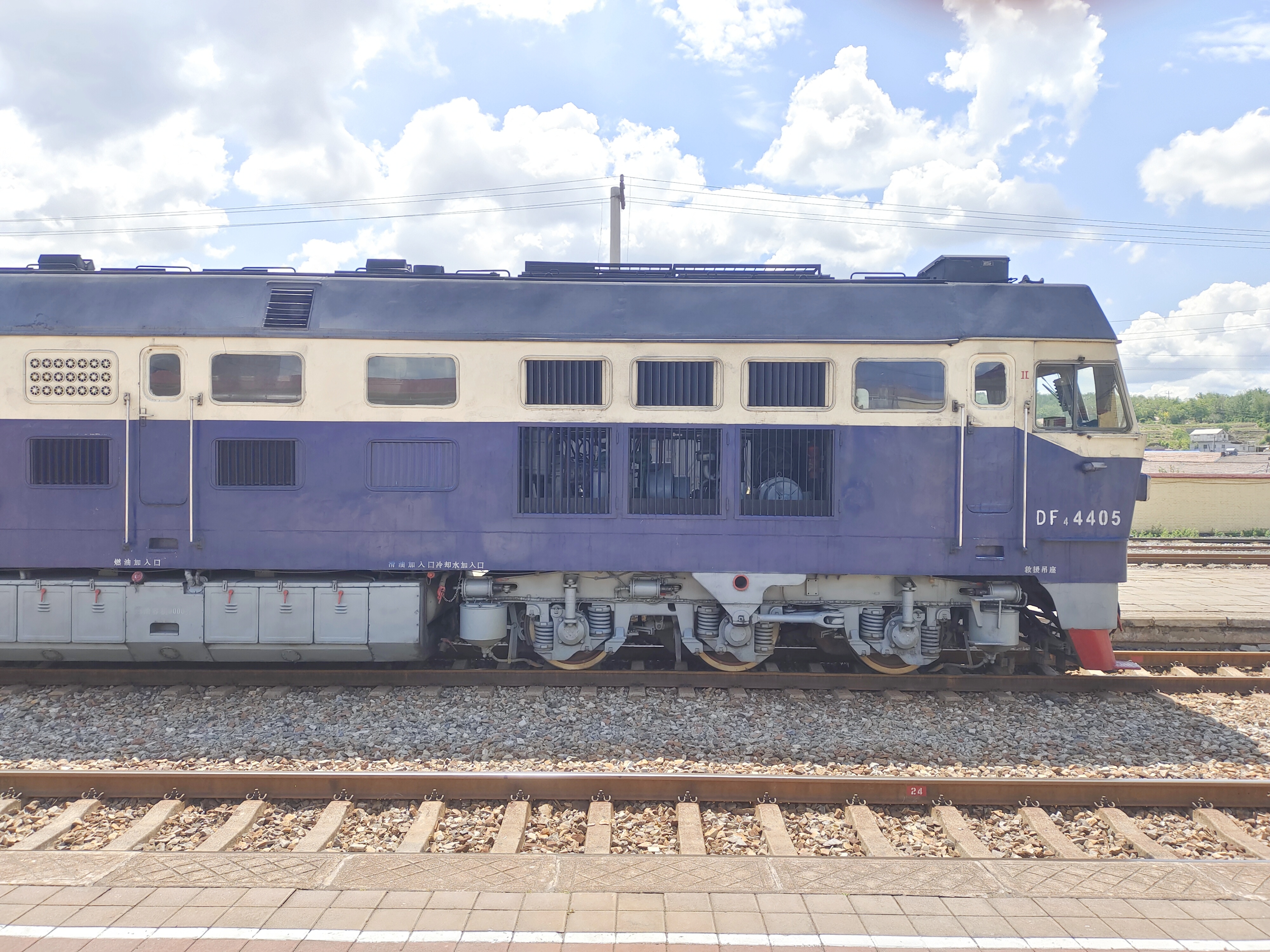 东风4c型内燃机车