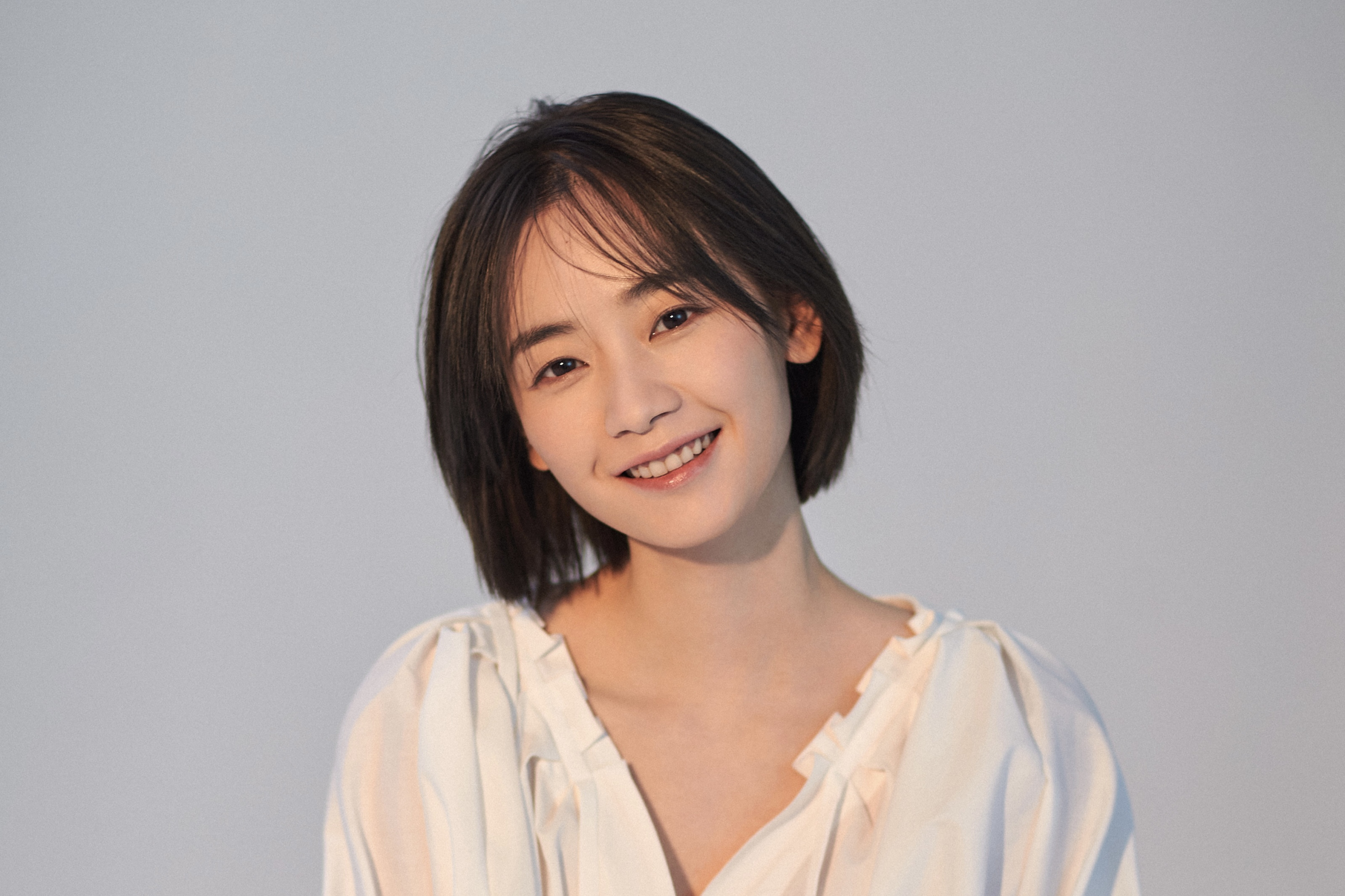  p>刘雅瑟 i>(原名刘欣) /i>,1989年1月13日出生于湖南省衡阳市,中国