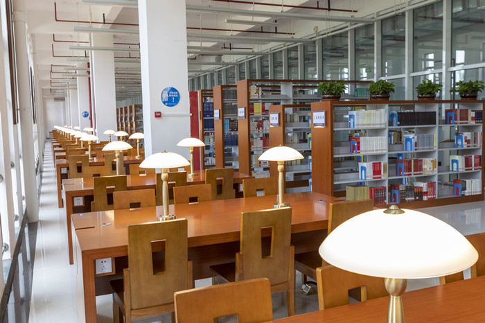  p>阳泉职业技术学院坐落在阳泉市生态新城,是一所集医学,工学,管理