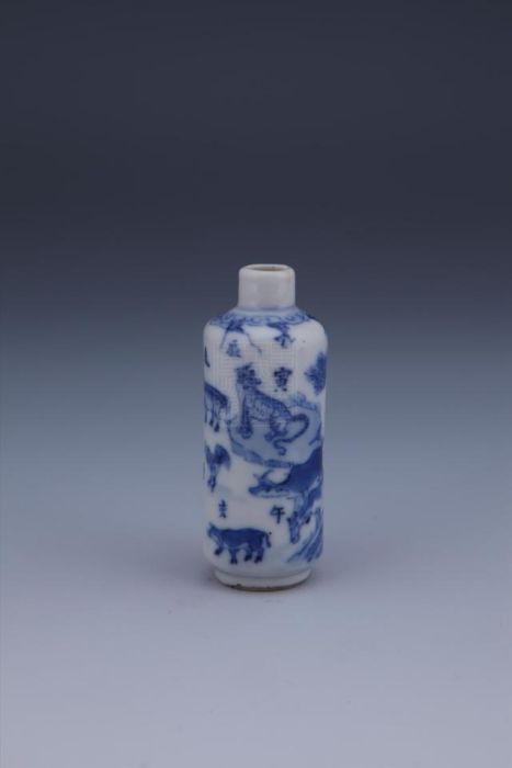 清青花十二生肖图瓷鼻烟壶_百度百科