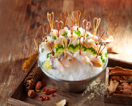 辣叁成是一个重庆烧菜火锅行业的品牌