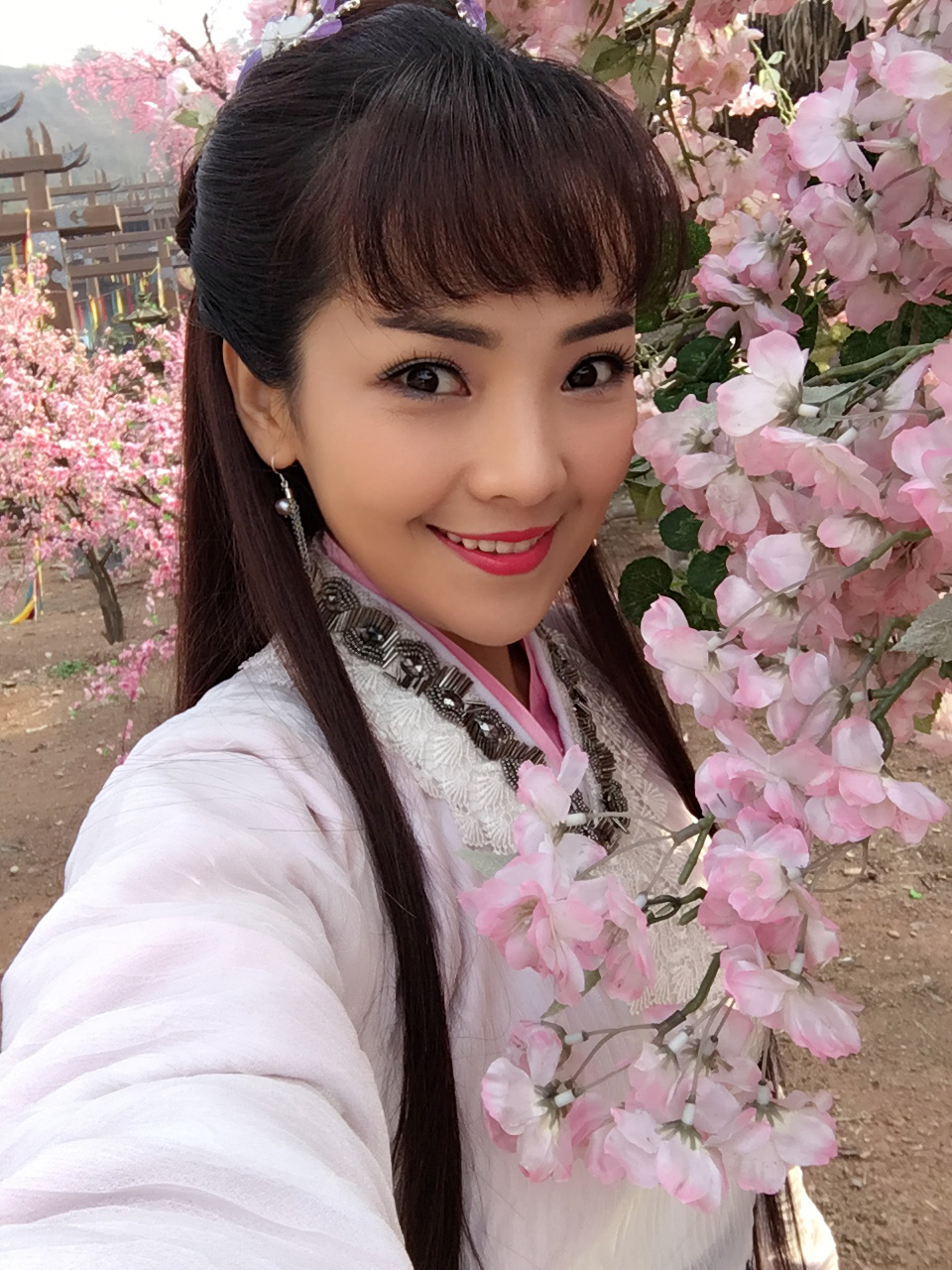  p>斯琴高丽,1987年1月19日出生于黑龙江省牡丹江市,中国影视女演员