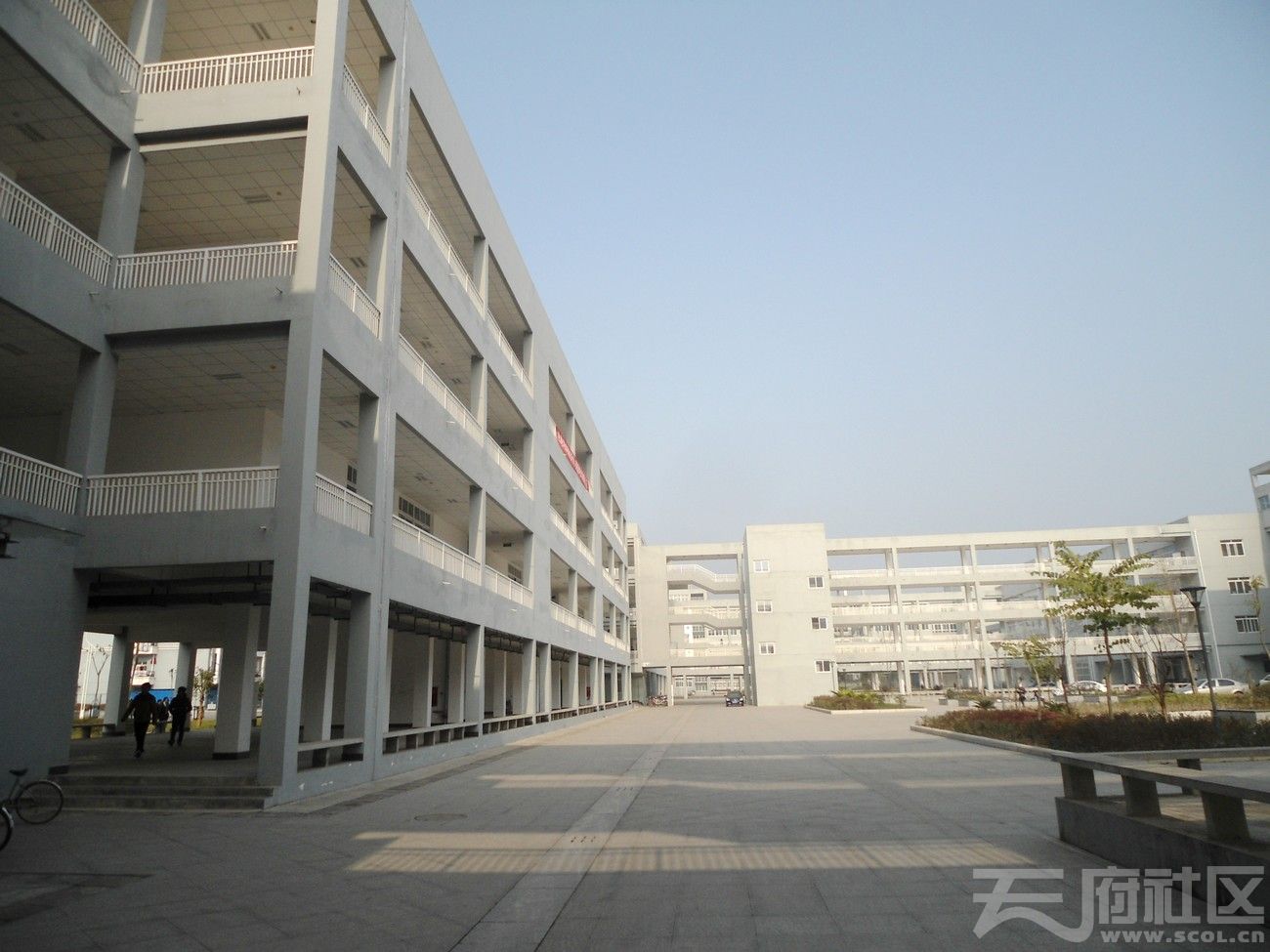  p>绵阳师范学院磨家校区又称绵阳师范学院高新校区,位于绵阳市高新区