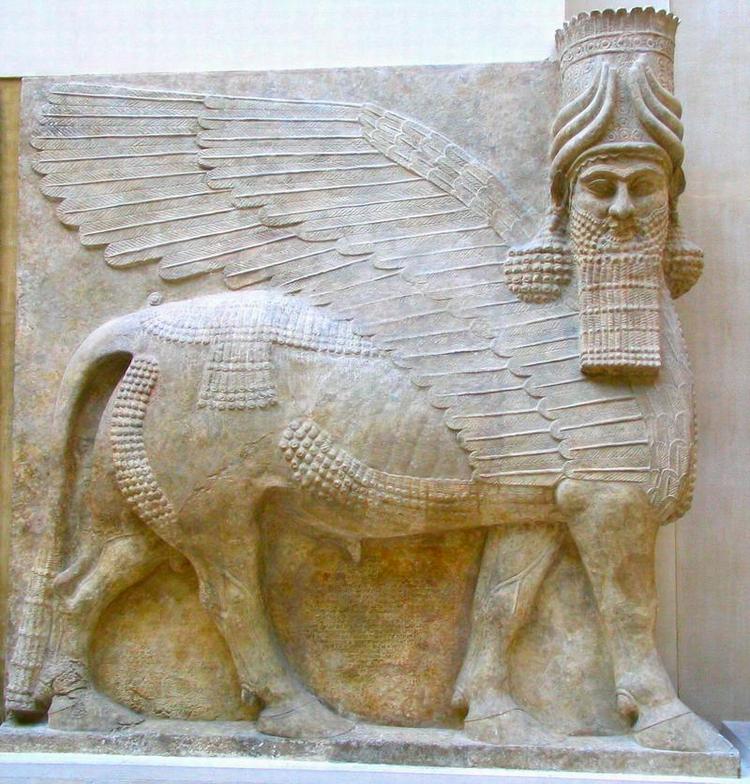  p>拉玛苏(lamassu)是亚述,巴比伦神话中的人首半狮半牛怪,保卫着亚述