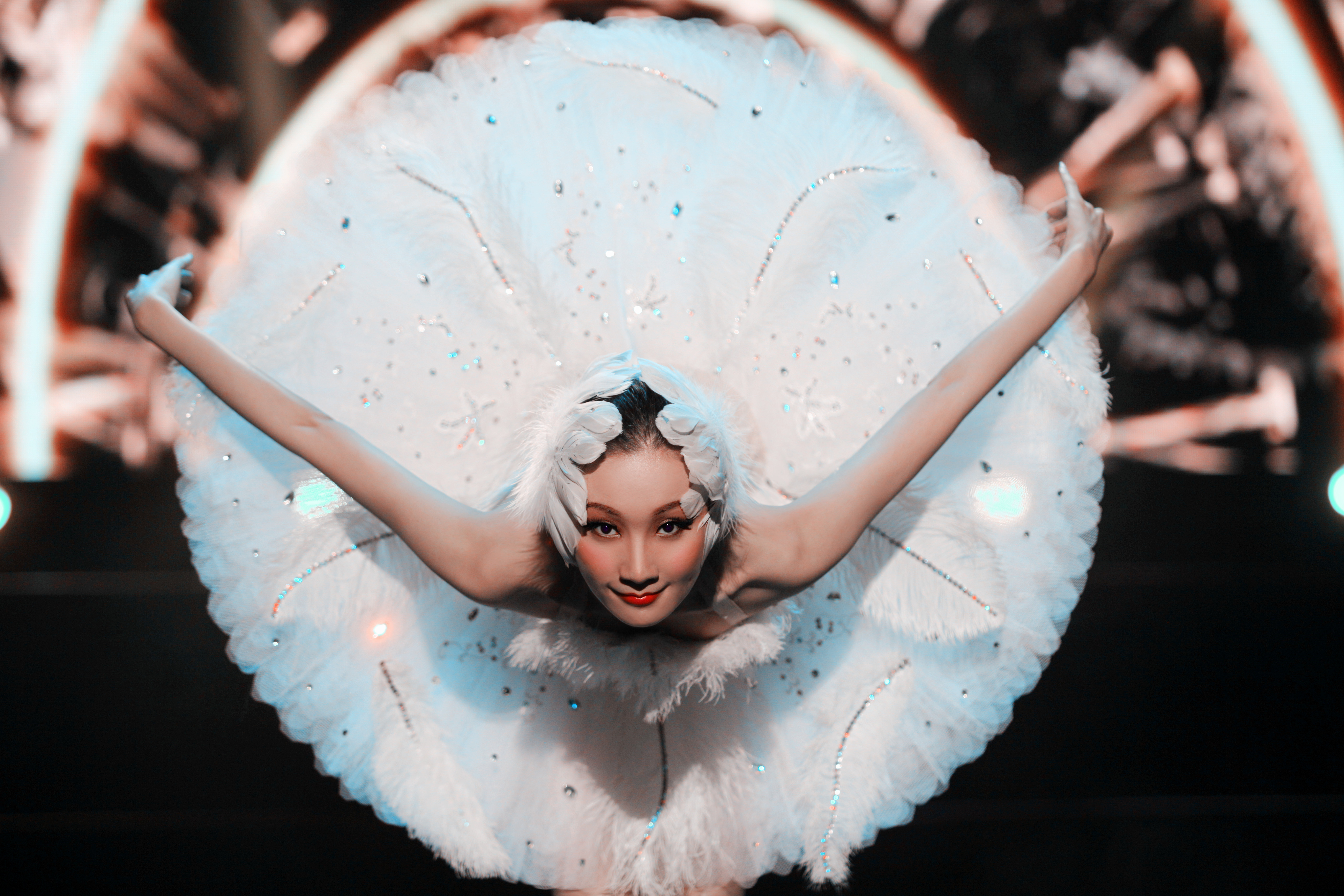  p>邱思婷,著名旅德芭蕾舞蹈家,艺术制作人,被西方媒体高度赞誉为"