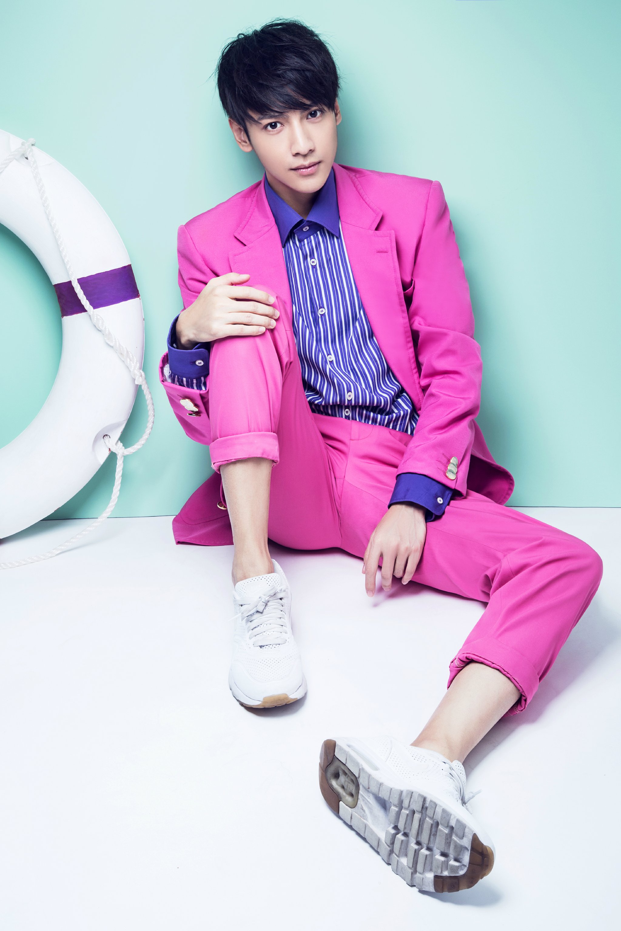  p>罗云熙(leo),1988年7月28日出生于四川省成都市,中国内地男歌手