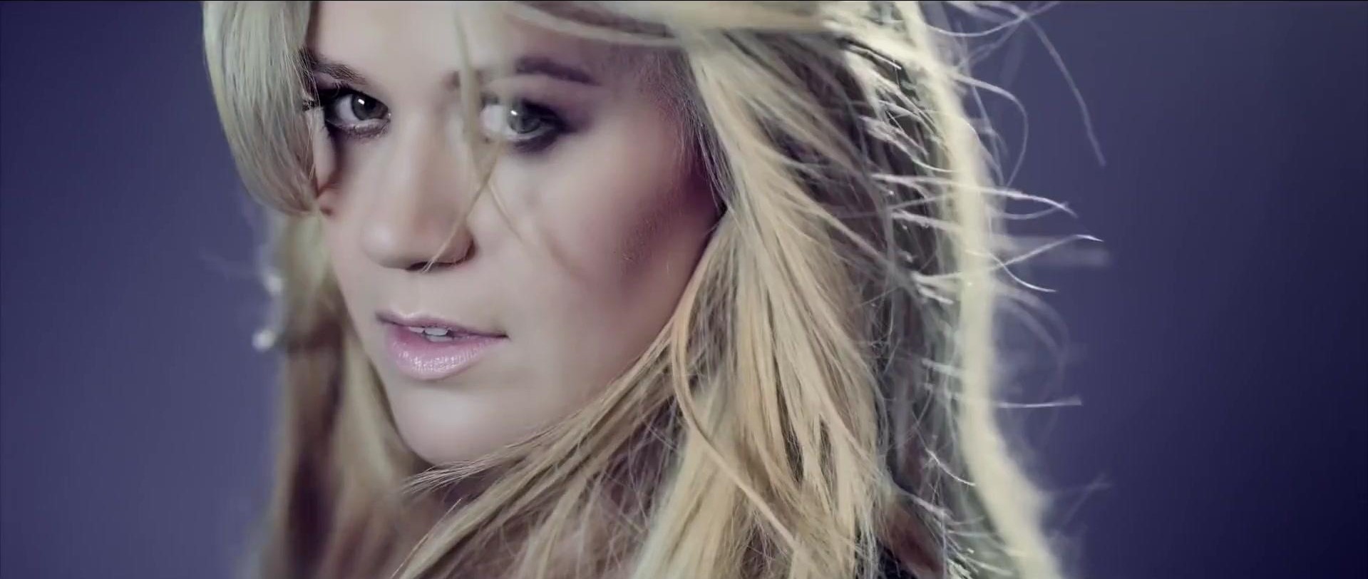 data-lemmaid="7629536">凯莉·克莱森演唱的一首流行歌曲,由凯莉