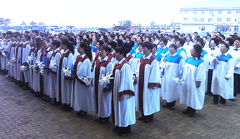 gnx7n7brbw">圣诗班是赞美神的演唱团契,是圣洁的团契,由教会统一组织