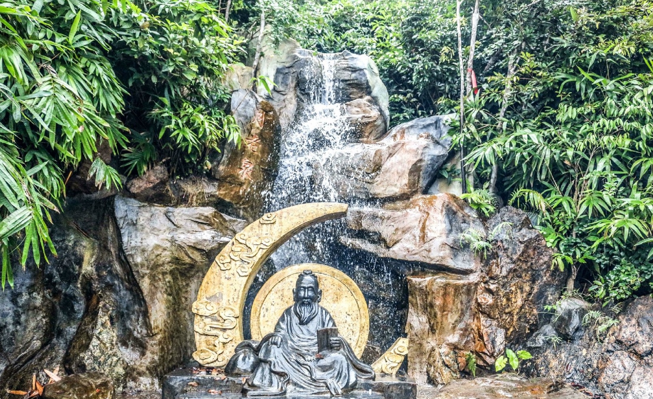 三亚凤凰岭海誓山盟景区