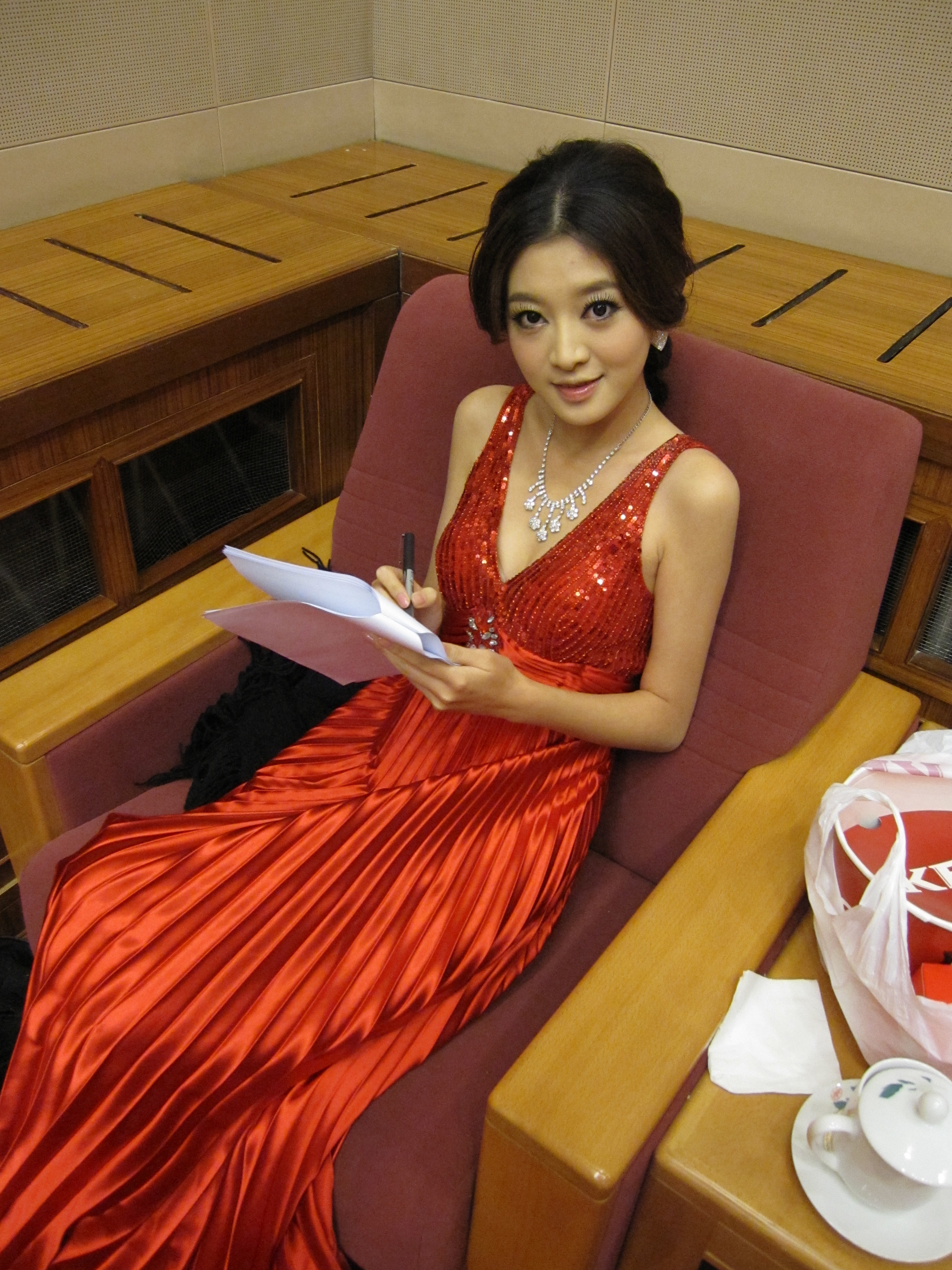 湖南电视台女主持人(湖南电视台女主持人梁田)