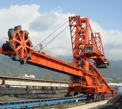 斗轮卸船机