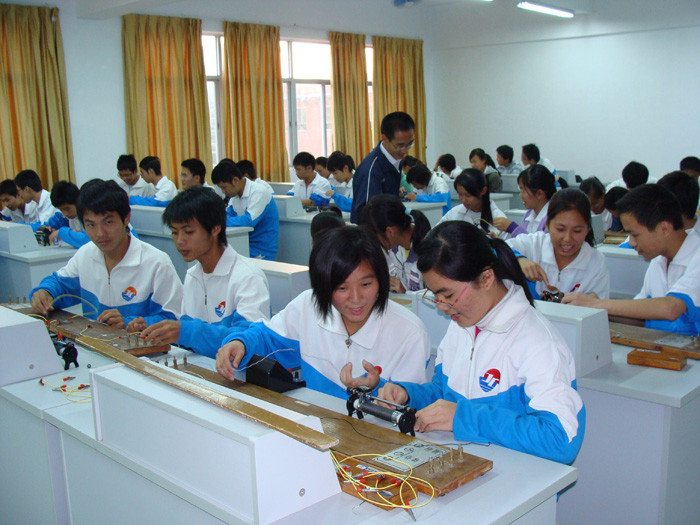 汕尾市城区新城中学