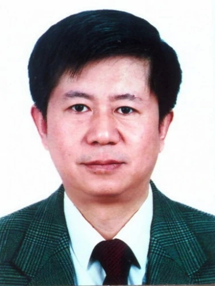 李有泉