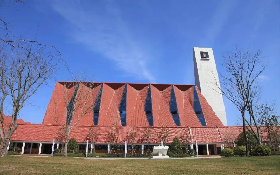 北京外国语大学附属龙游湖外国语学校