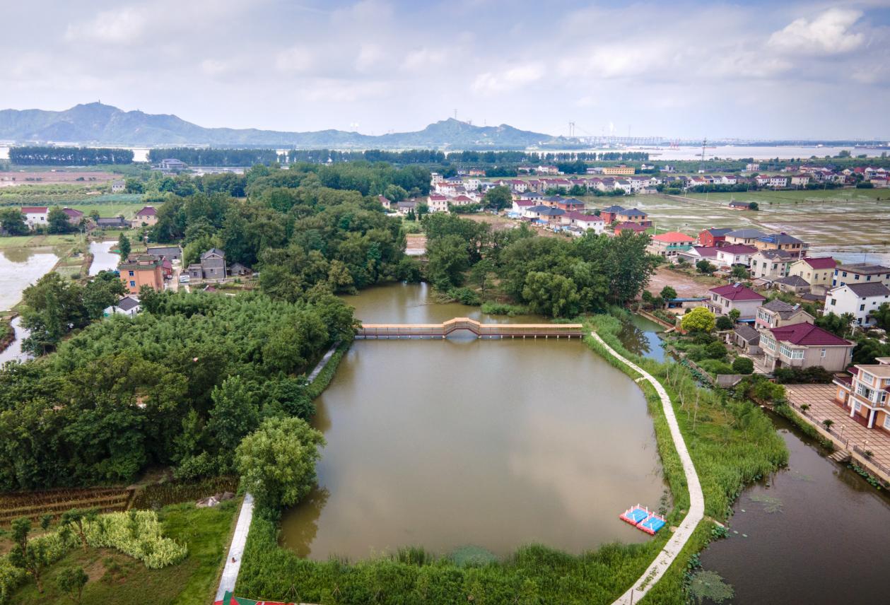 h84zizb">新坝镇位于 a target="_blank" href="/item/扬中市/804780"